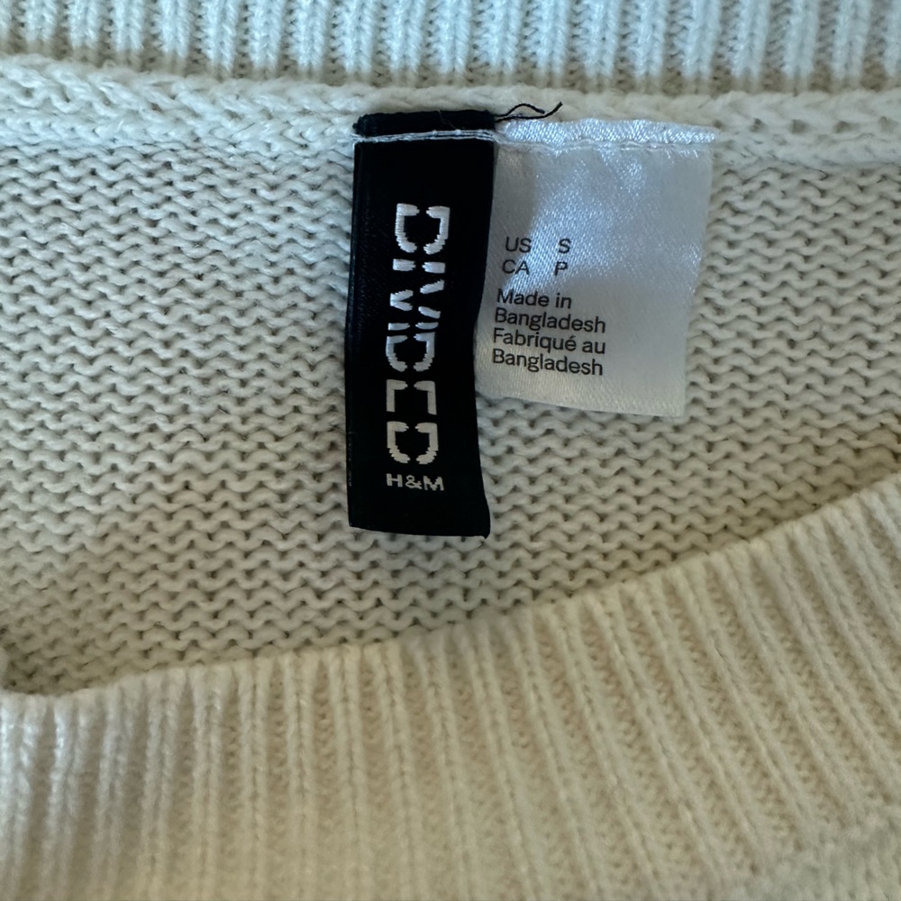 Oversized white sweater - Picture 3 of 3